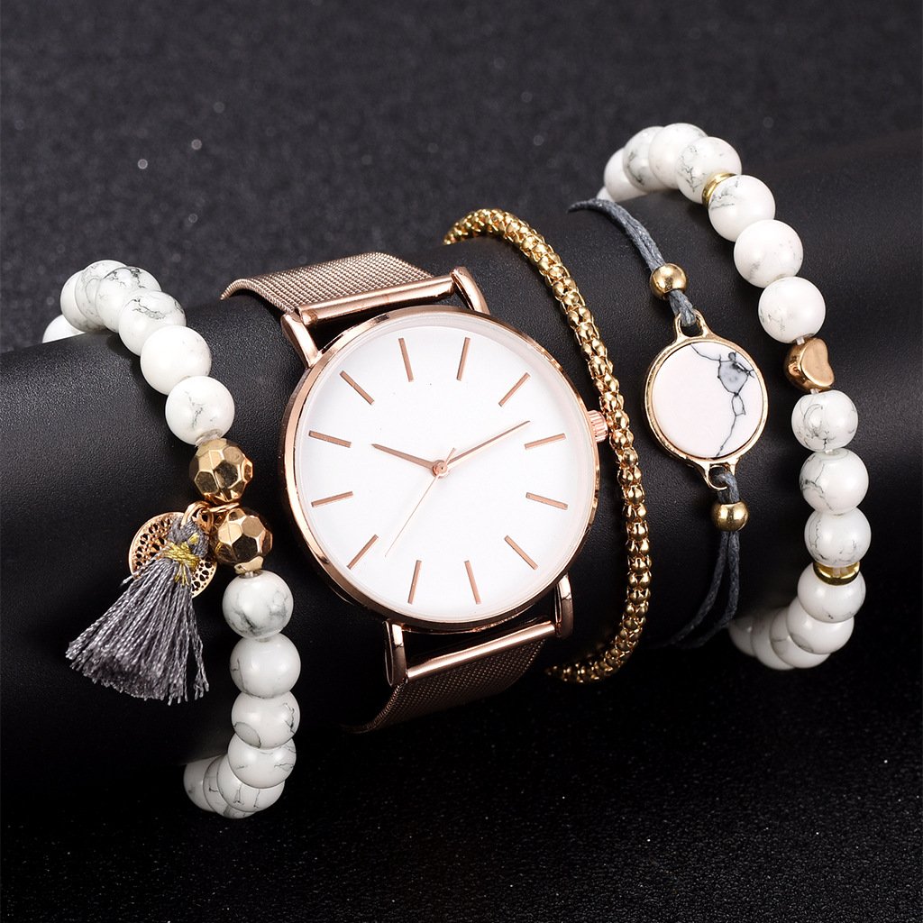 Casual Ladies Watch with Alloy Strap and Bracelet Combo