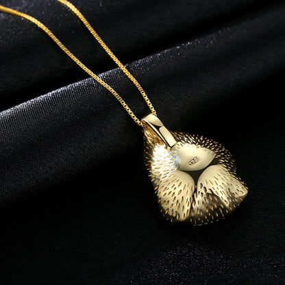 Silver Necklace with Shell Design and Natural Pearl Pendant