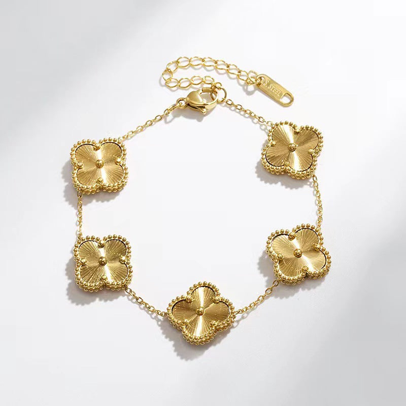 Trendy Four-Leaf Clover Choker Necklace Set for Women