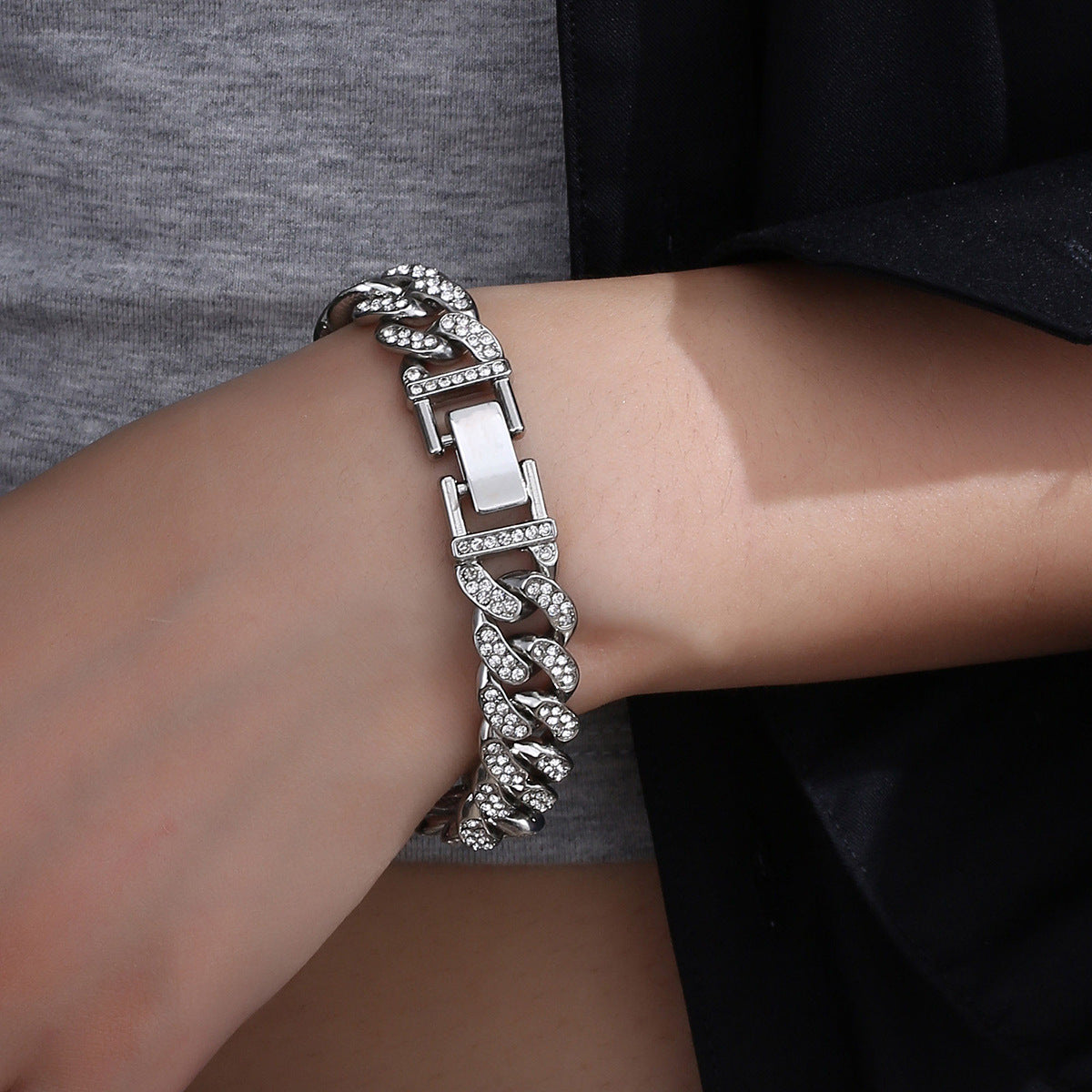 Full Diamond Cuban Bracelet for Fashion Enthusiasts