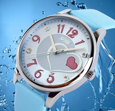 Stylish Women's Quartz Watch with Leather Band