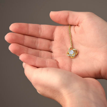 Minimalist Four-Leaf Clover Pendant Necklace for Women