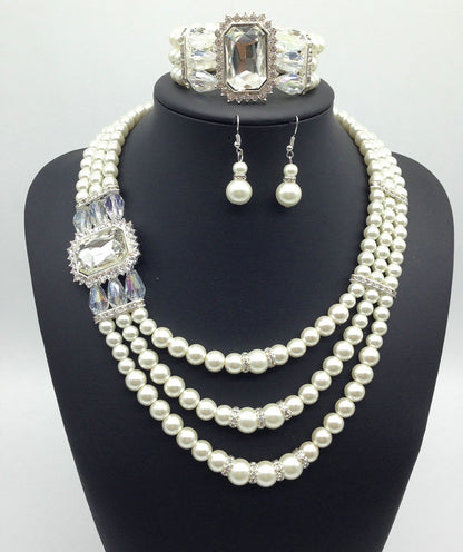 Fashion Pearl Necklace Set with Earrings and Bracelet