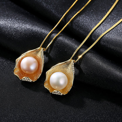 Silver Necklace with Shell Design and Natural Pearl Pendant
