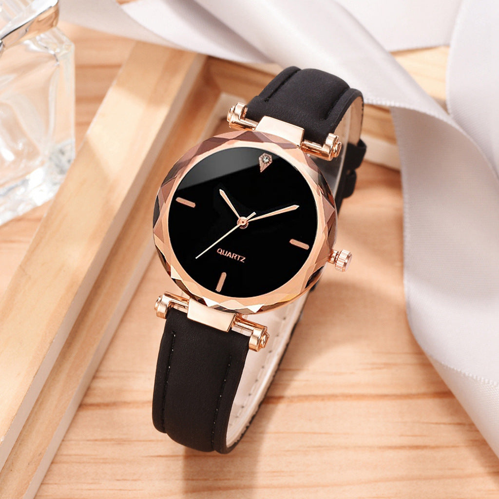 Fashionable Women's Casual Quartz Watch Set with Leather Band
