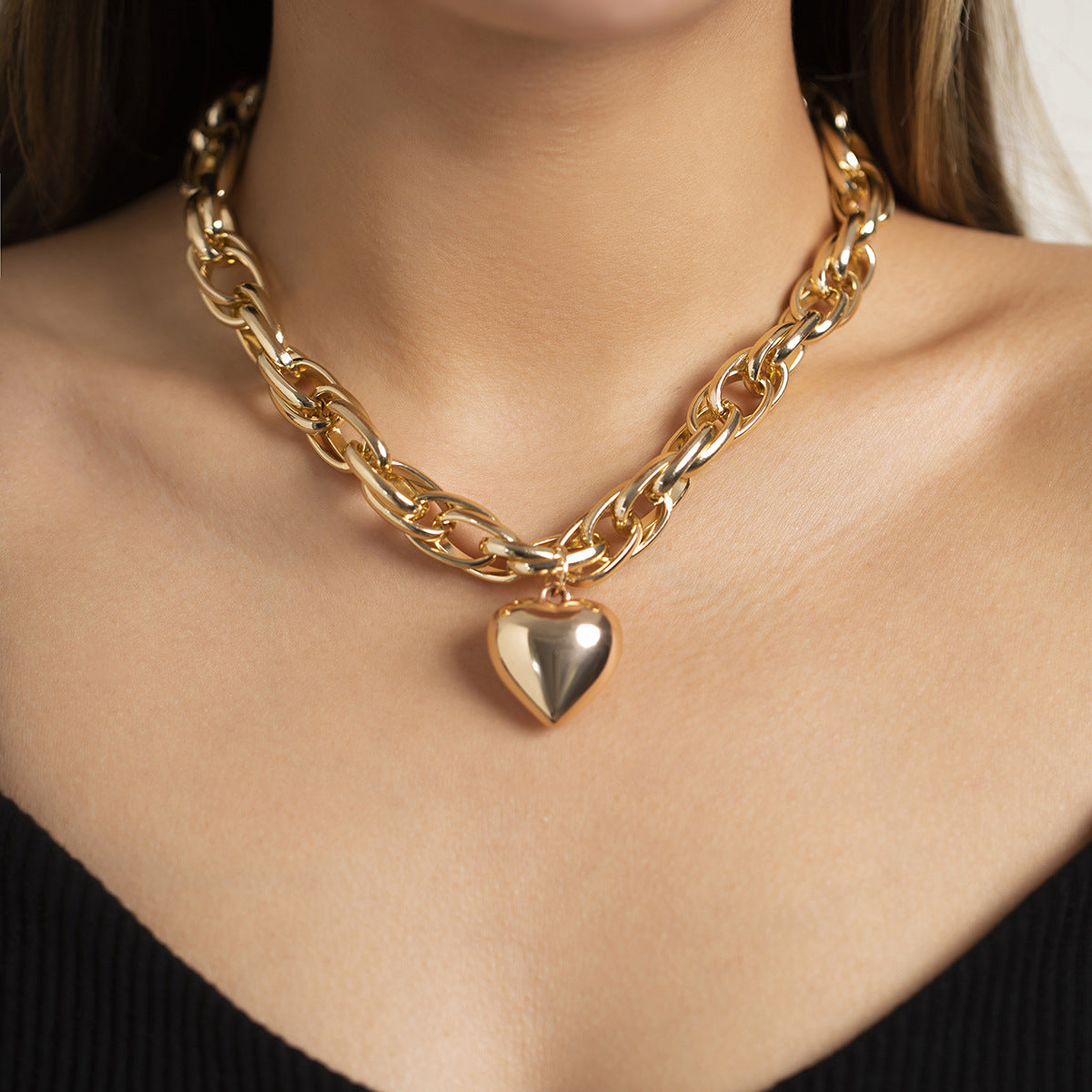 Thick O Chain Hollow Necklace with Hip Hop Love Pendant