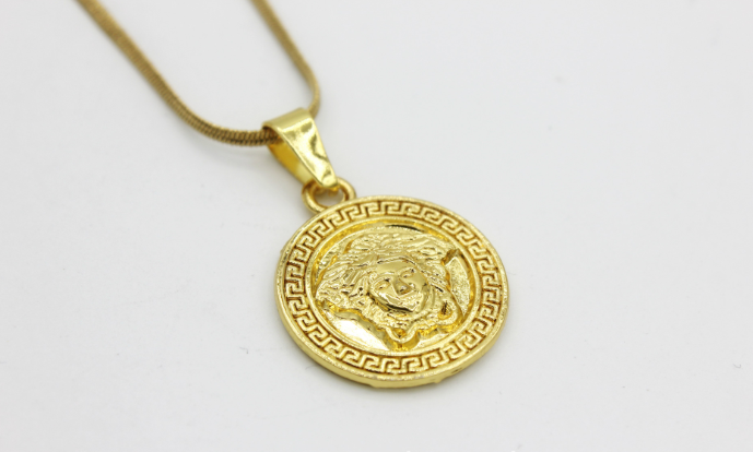 Medusa Pendant Necklace for Hip-Hop Street Style