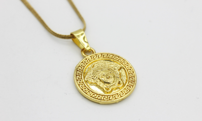 Medusa Pendant Necklace for Hip-Hop Street Style