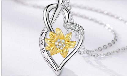Heart-Shaped Dual-Color Necklace with Sunflower Pendant