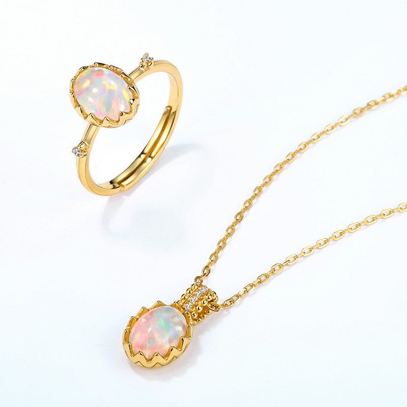 Vintage Opal Pendant Necklace in 925 Silver Gold-Plated