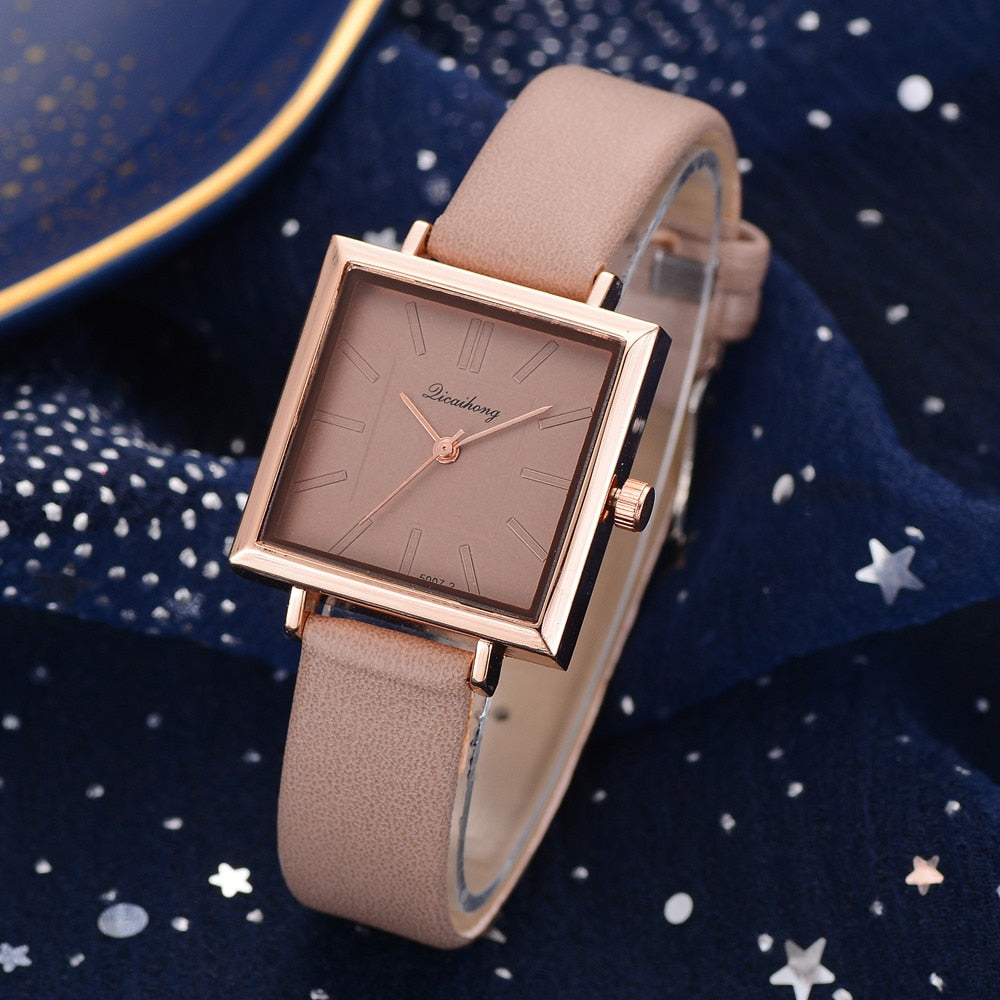 Fashionable Women's Square Watch with Leather Strap