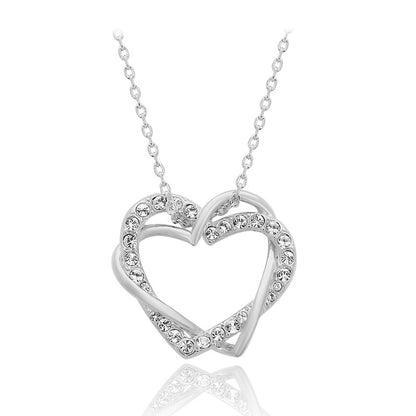 Heart-Shaped Pendant Necklace in Fashion Alloy Design