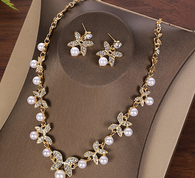 Korean Bride Pearl Four-Leaf Clover Necklace Set