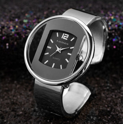 Fashionable Women's Steel Band Quartz Watch Bracelet