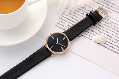 Fashionable Quartz Watch for Women with Leather Strap