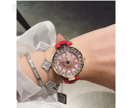 "Fashionable Women's Quartz Watch with Leather Band"
