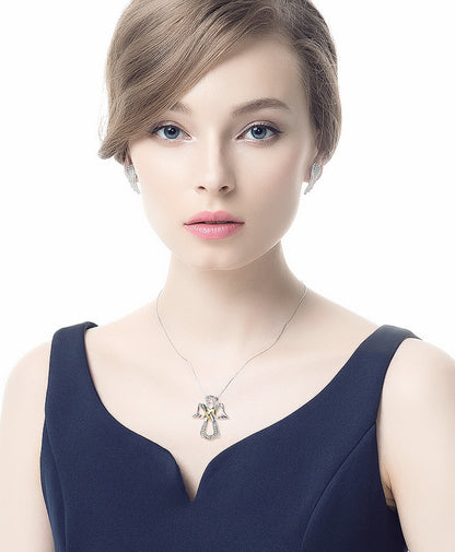 S925 Silver Heart Shaped Pendant Necklace with Diamonds