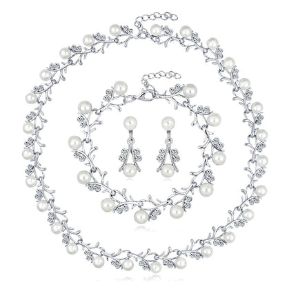 Fashion Floral Pearl Jewelry Set with Earrings, Necklace, Bracelet