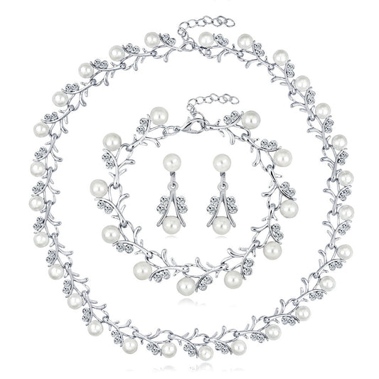 Fashion Floral Pearl Jewelry Set with Earrings, Necklace, Bracelet
