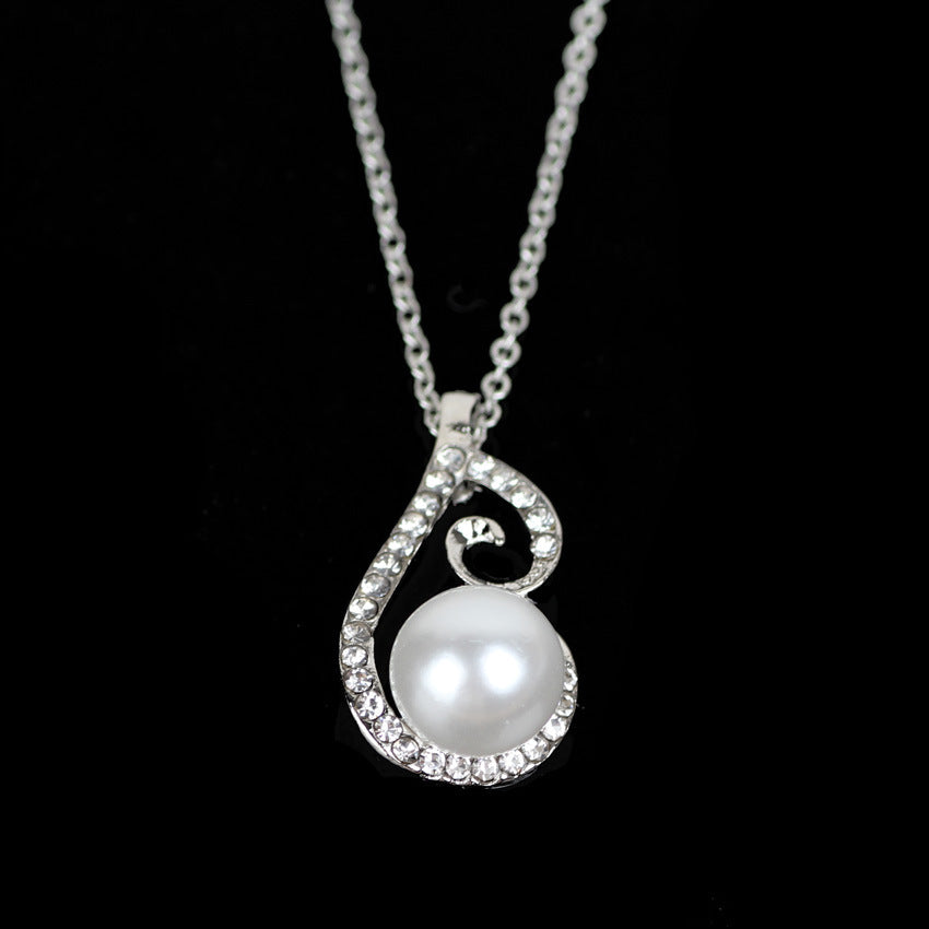 Bridal Jewelry Set with Pearl and Rhinestone Earrings