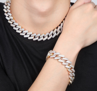 Men's Solid Gold Cuban Chain Bracelet with Zirconia Buckle