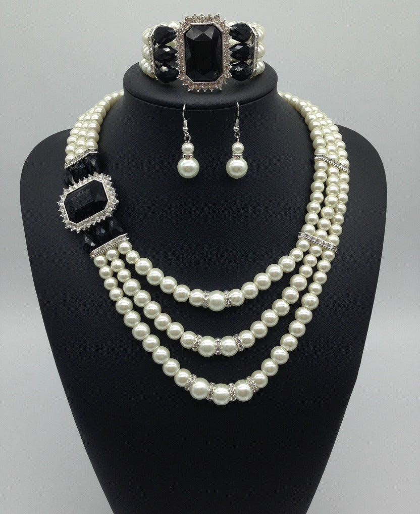 Fashion Pearl Necklace Set with Earrings and Bracelet