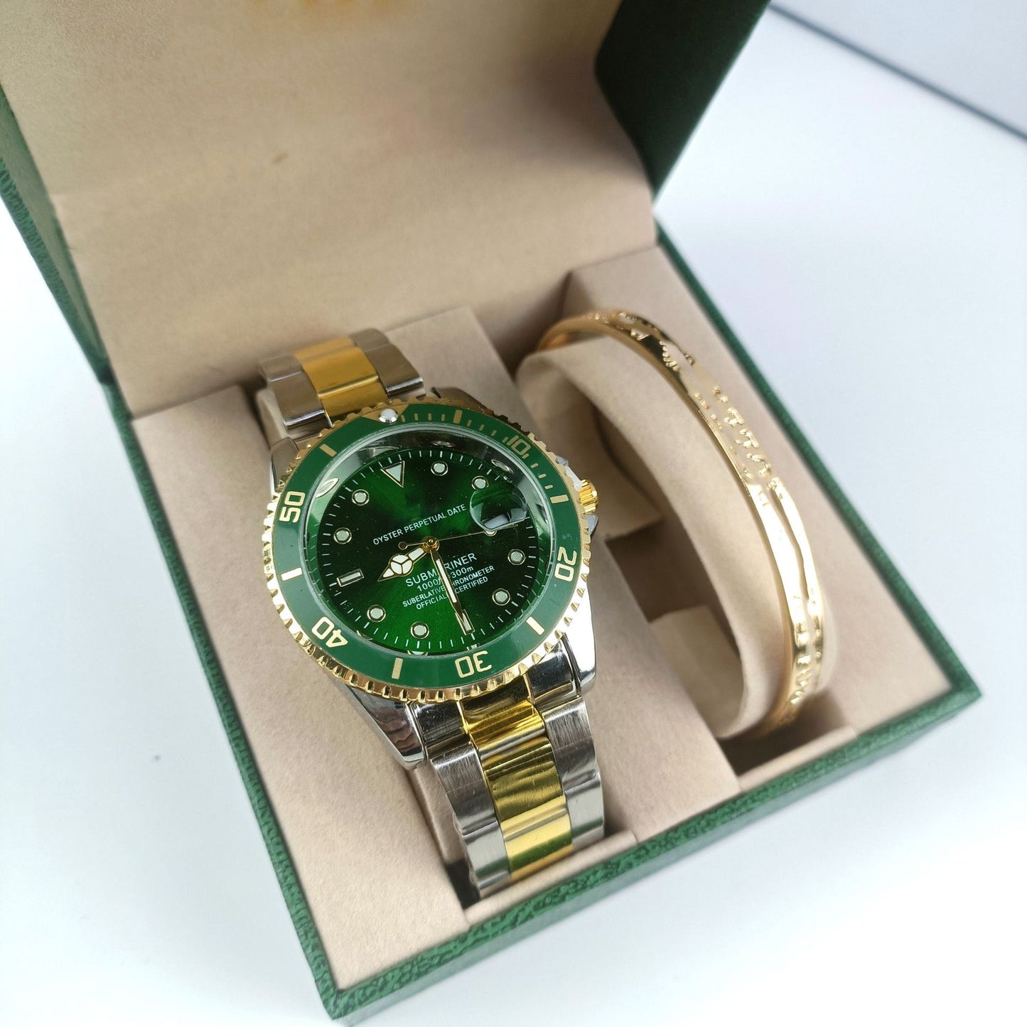 2-Piece Swiss Quartz Watch Set with Bracelet (Wholesale)