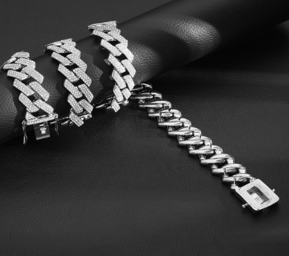 18K Diamond Cuban Link Bracelet for Men (12.5MM)