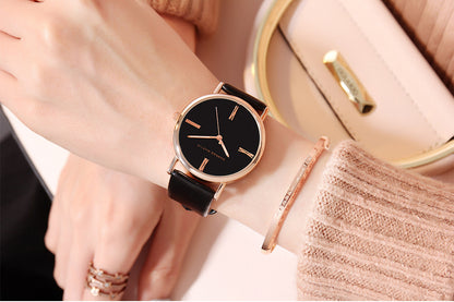 Fashionable Quartz Watch for Women with Leather Strap